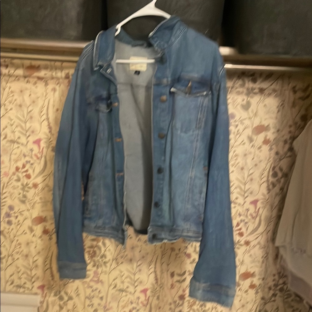 Universal Thread Blue Jean Jacket Classic Denim Style